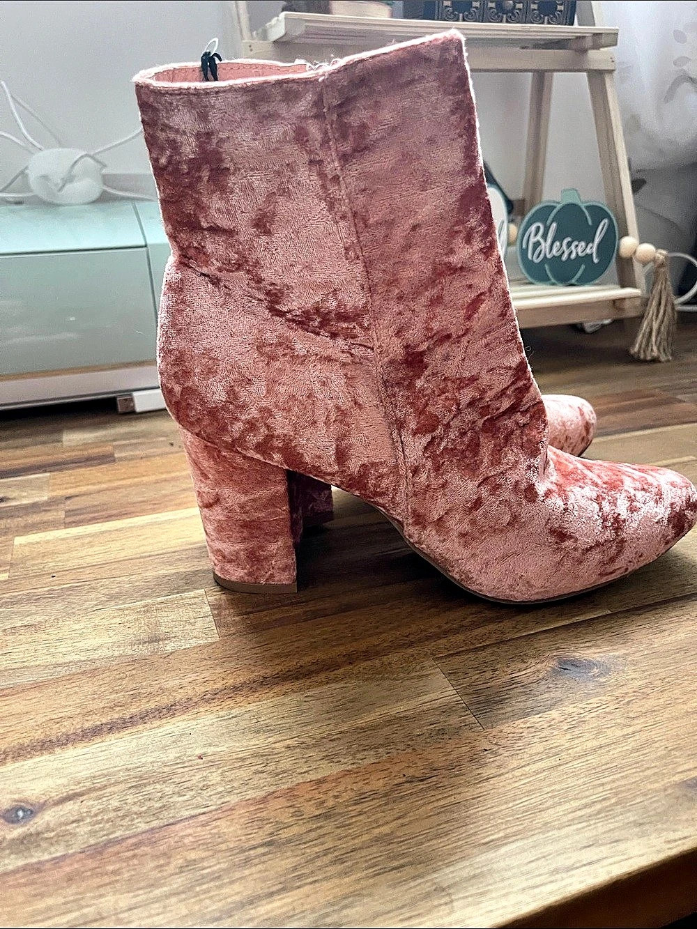 X STREETWEAR family Pink Velvet Heeled Boots US 9 NWT